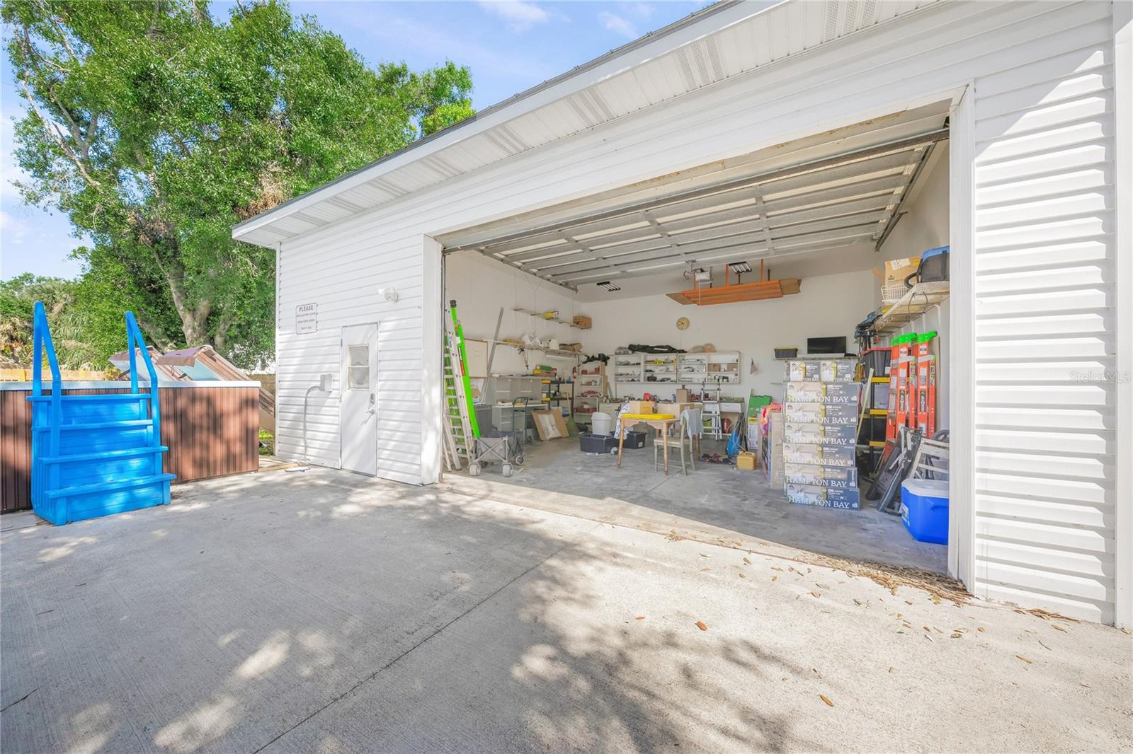 HIGH ACRES - Residential