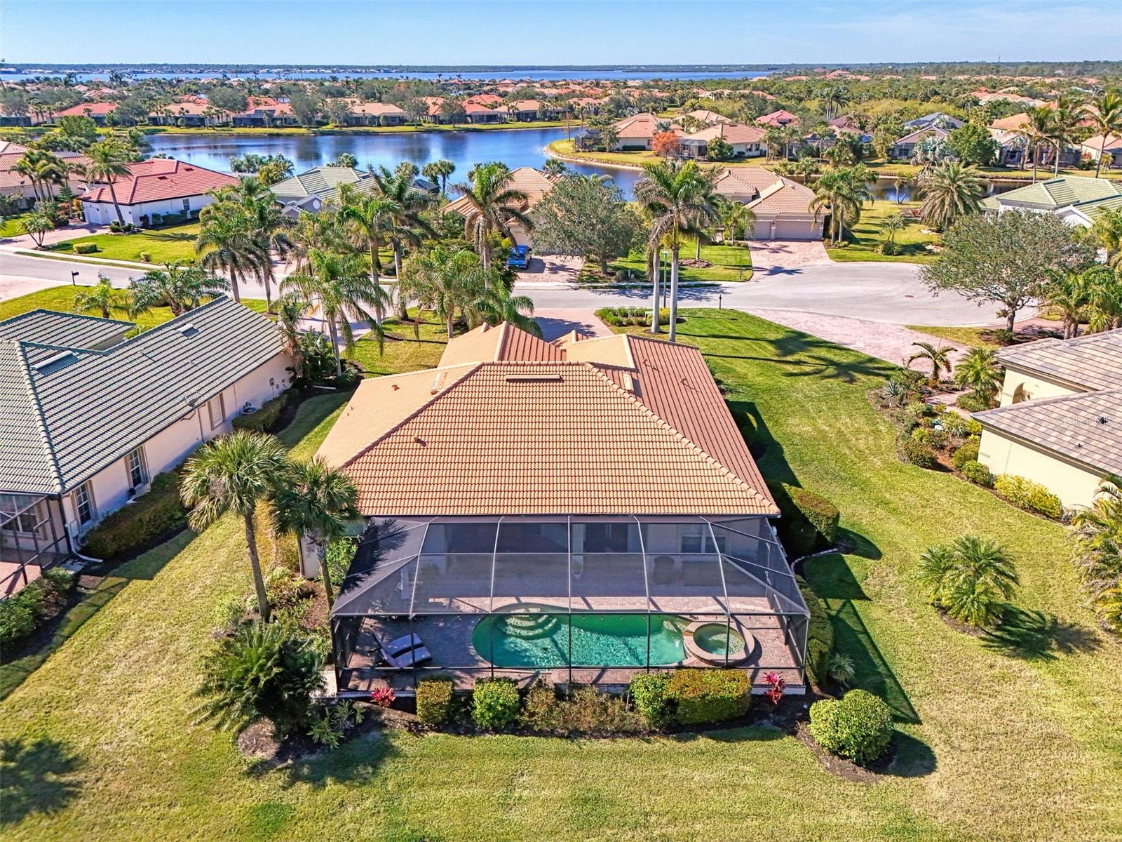 RIVERWOOD - Residential