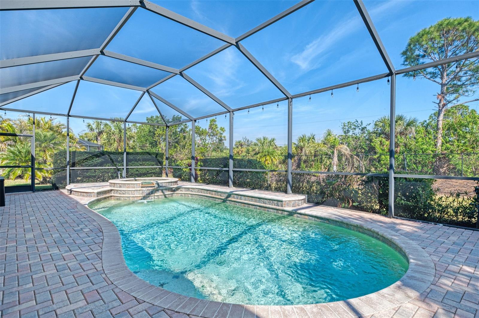 RIVERWOOD - Residential