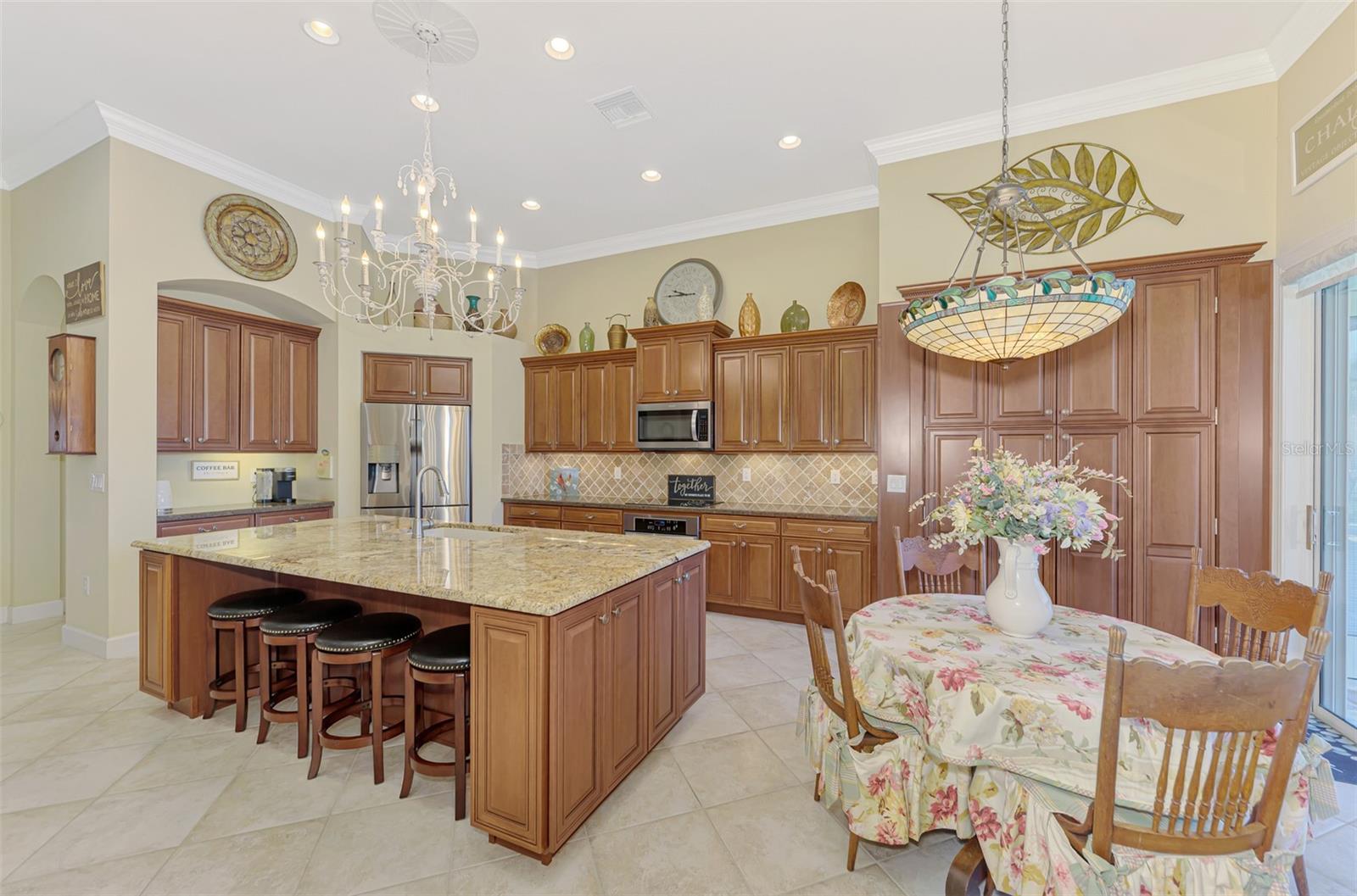 RIVERWOOD - Residential