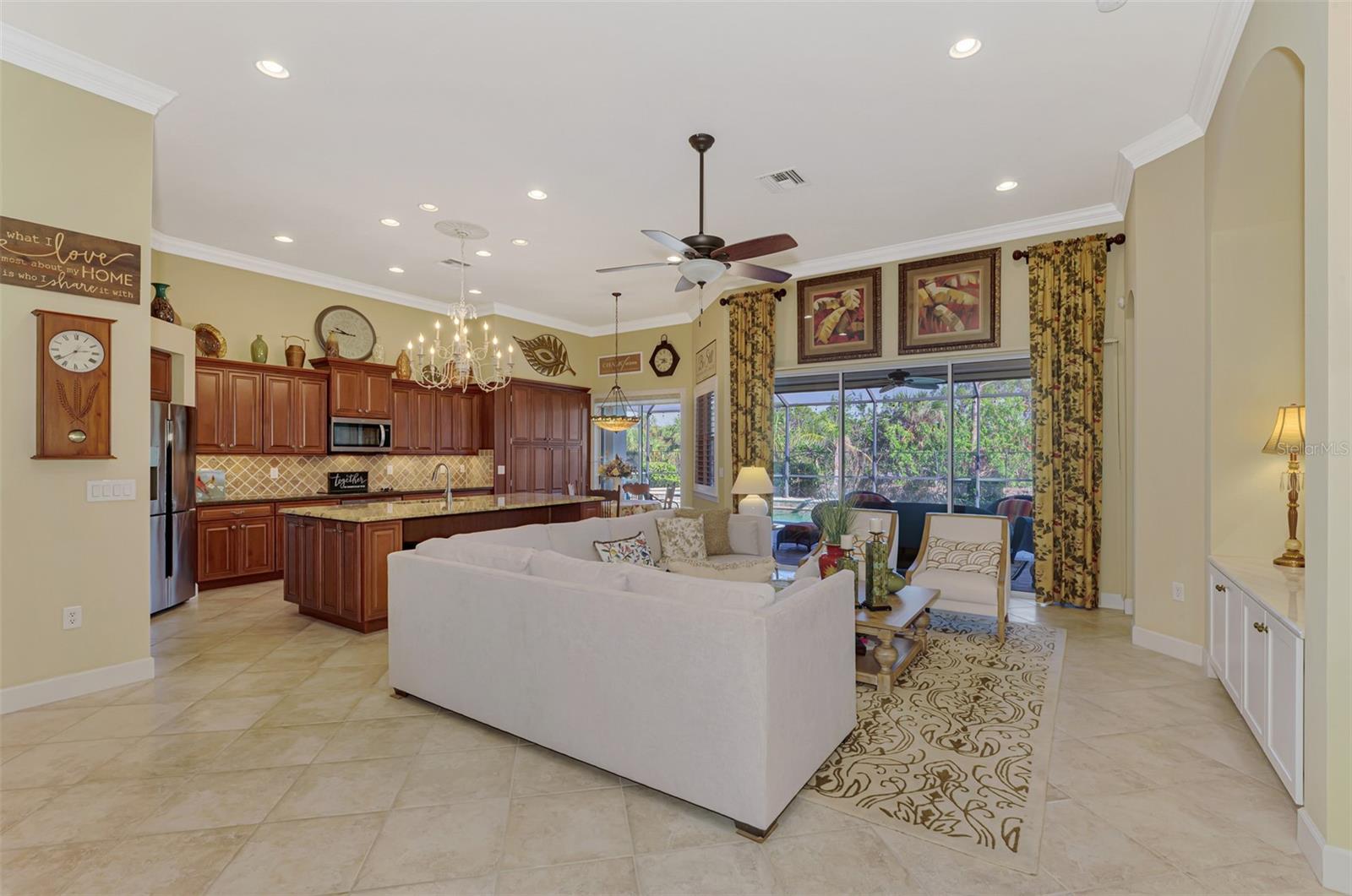 RIVERWOOD - Residential