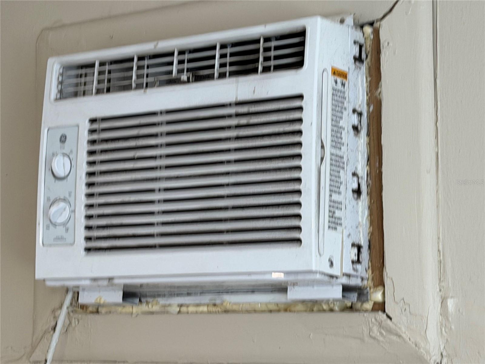 HOLIDAY HEIGHTS - Residential Income