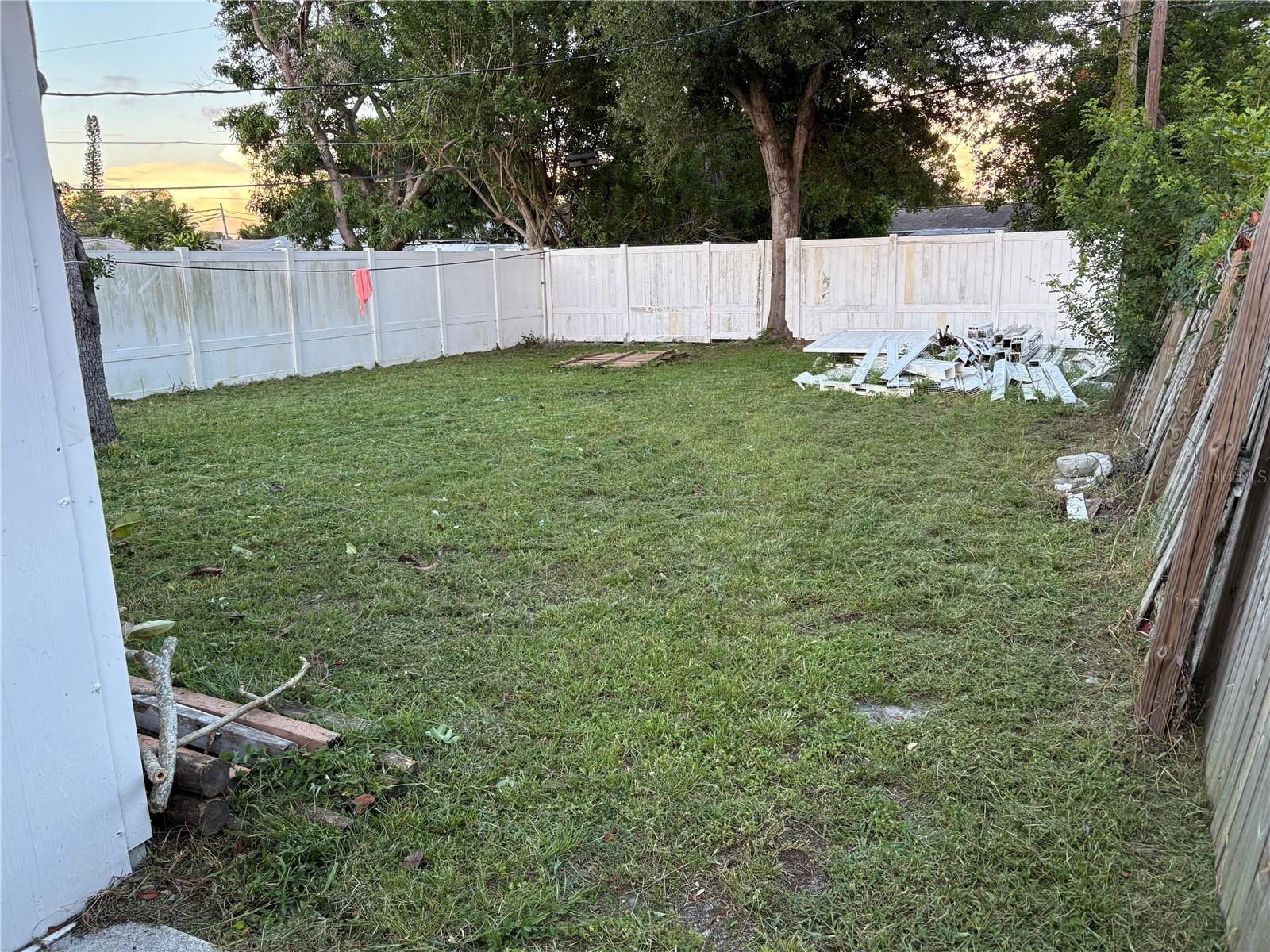 HOLIDAY HEIGHTS - Residential Income