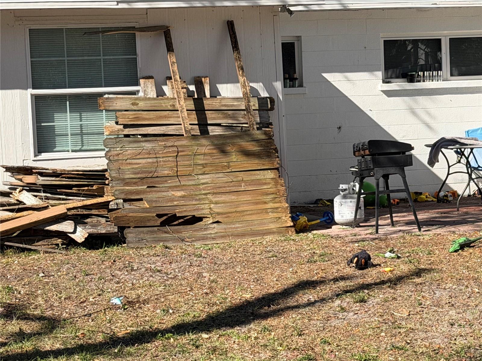 HOLIDAY HEIGHTS - Residential Income