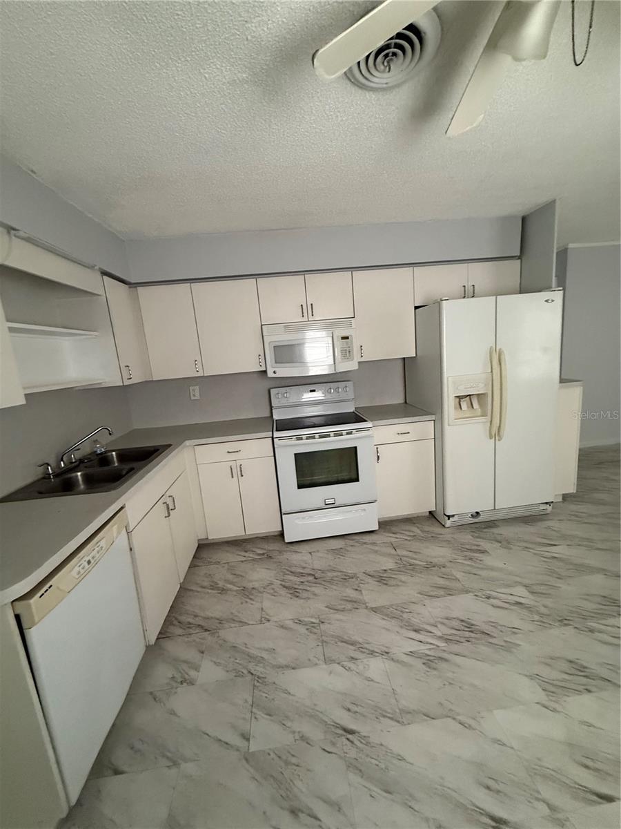 HOLIDAY HEIGHTS - Residential Income