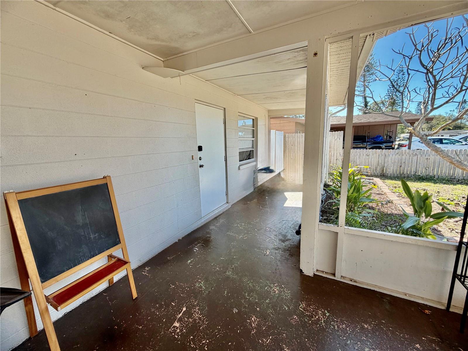 HOLIDAY HEIGHTS - Residential Income