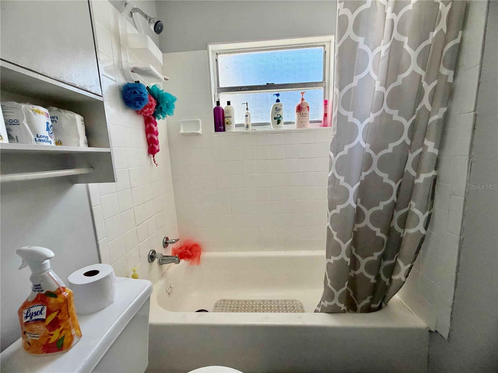 HOLIDAY HEIGHTS - Residential Income