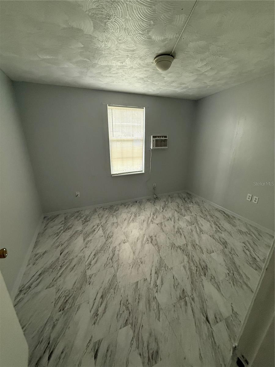 HOLIDAY HEIGHTS - Residential Income