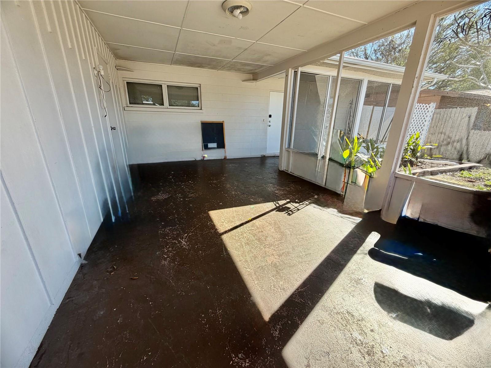 HOLIDAY HEIGHTS - Residential Income