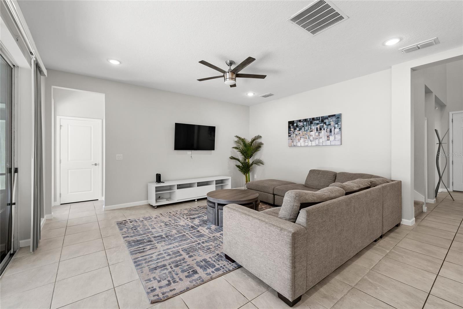 BELLAVIDA PH 2C - Residential