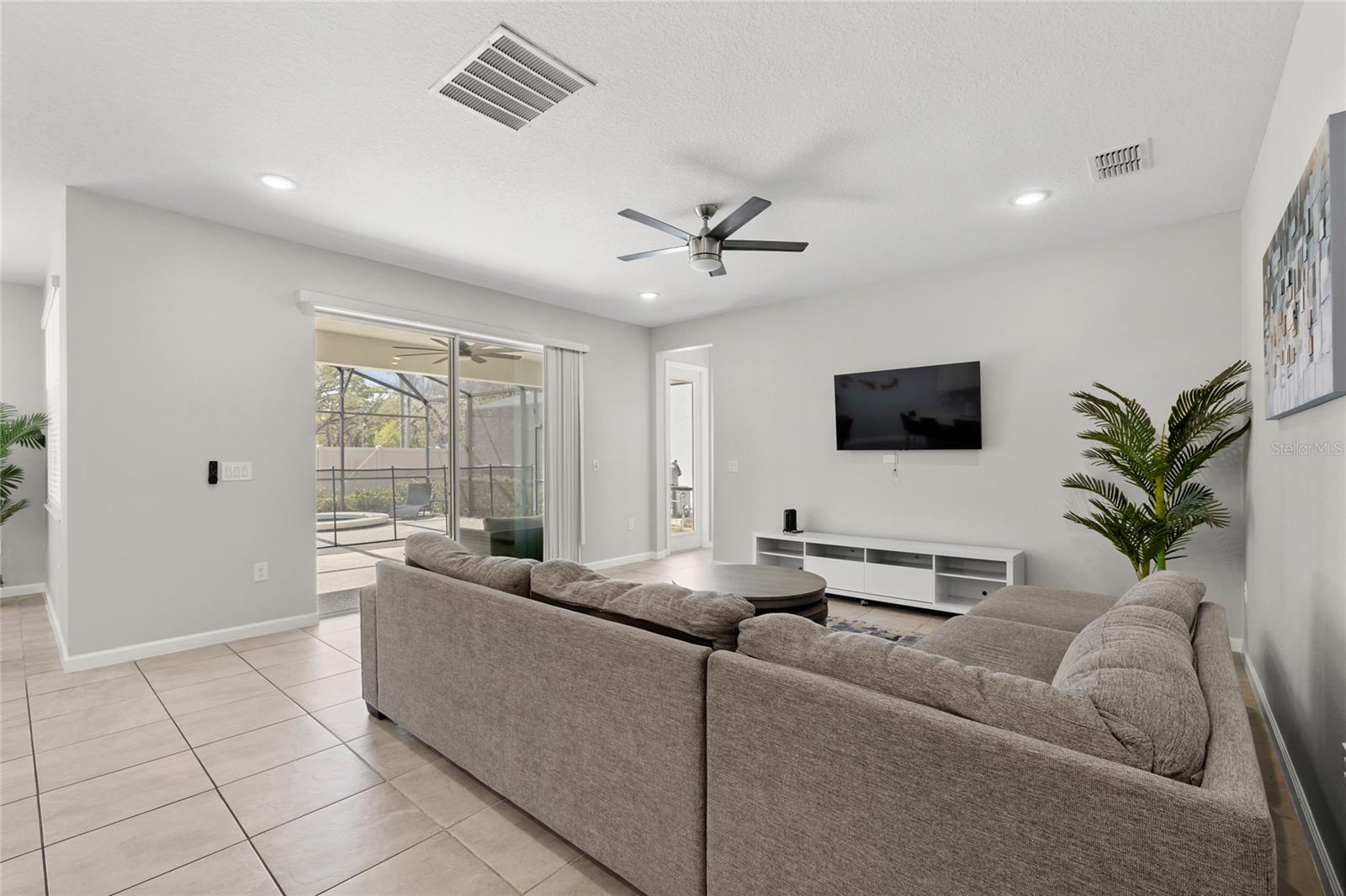 BELLAVIDA PH 2C - Residential