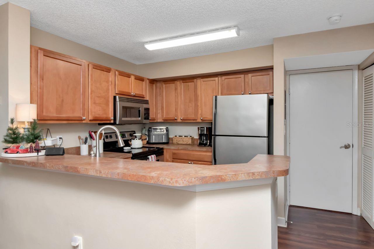 BRIDGEWATER PLACE CONDO - Residential