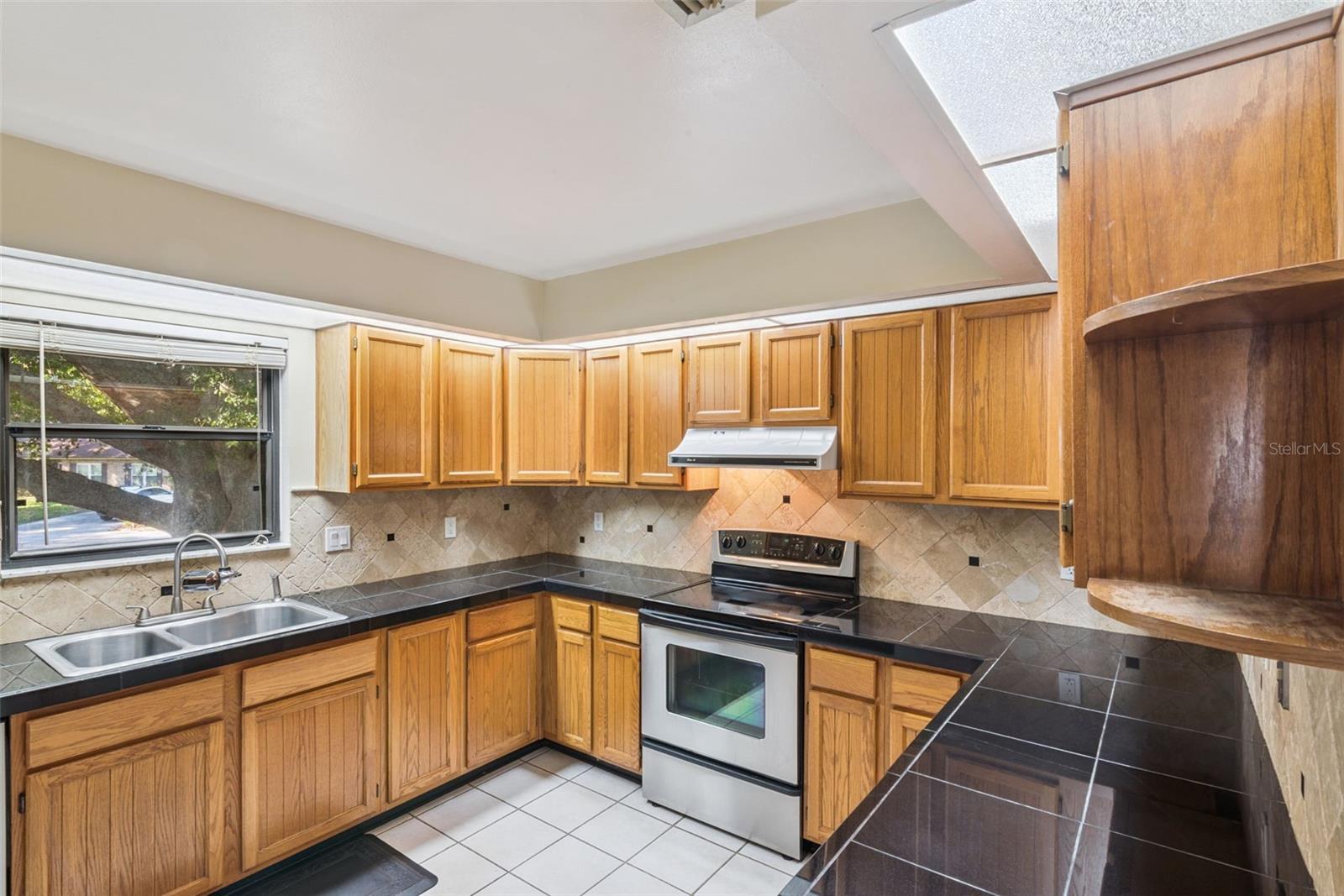 ANDERSON HILLS - Residential