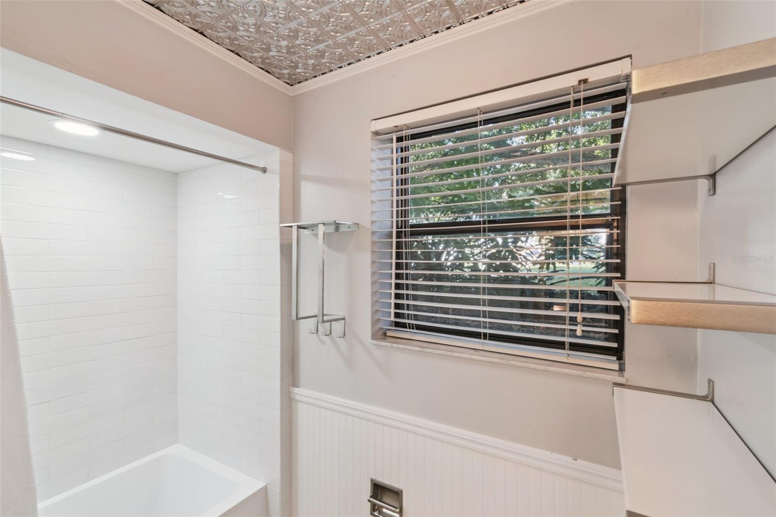 ANDERSON HILLS - Residential