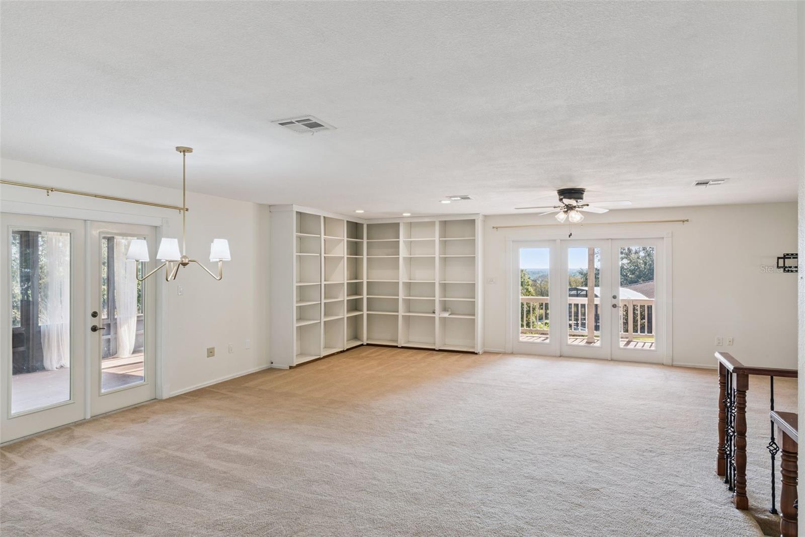 ANDERSON HILLS - Residential