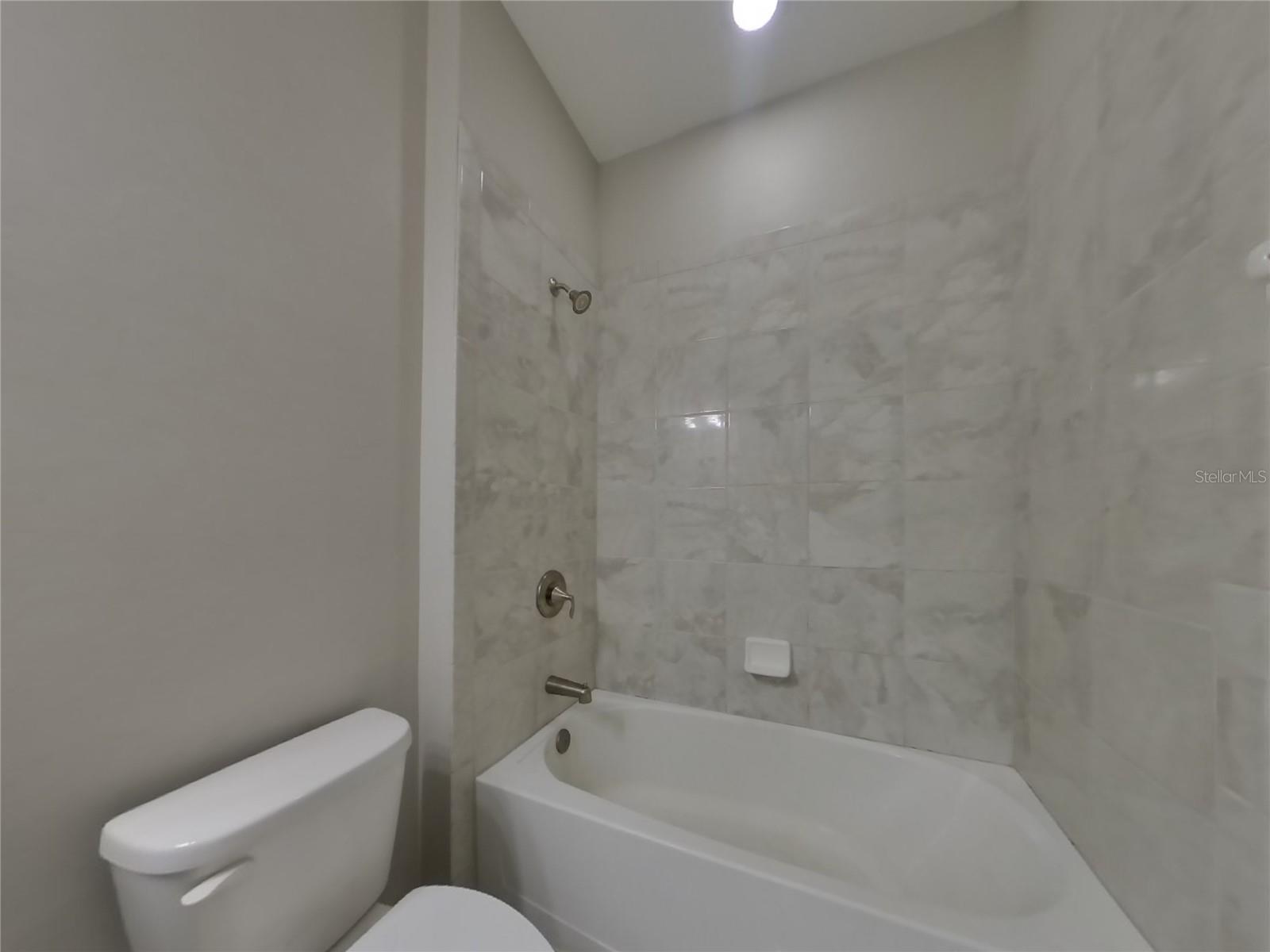 TOSCANA ISLES UN 1 - Residential Lease