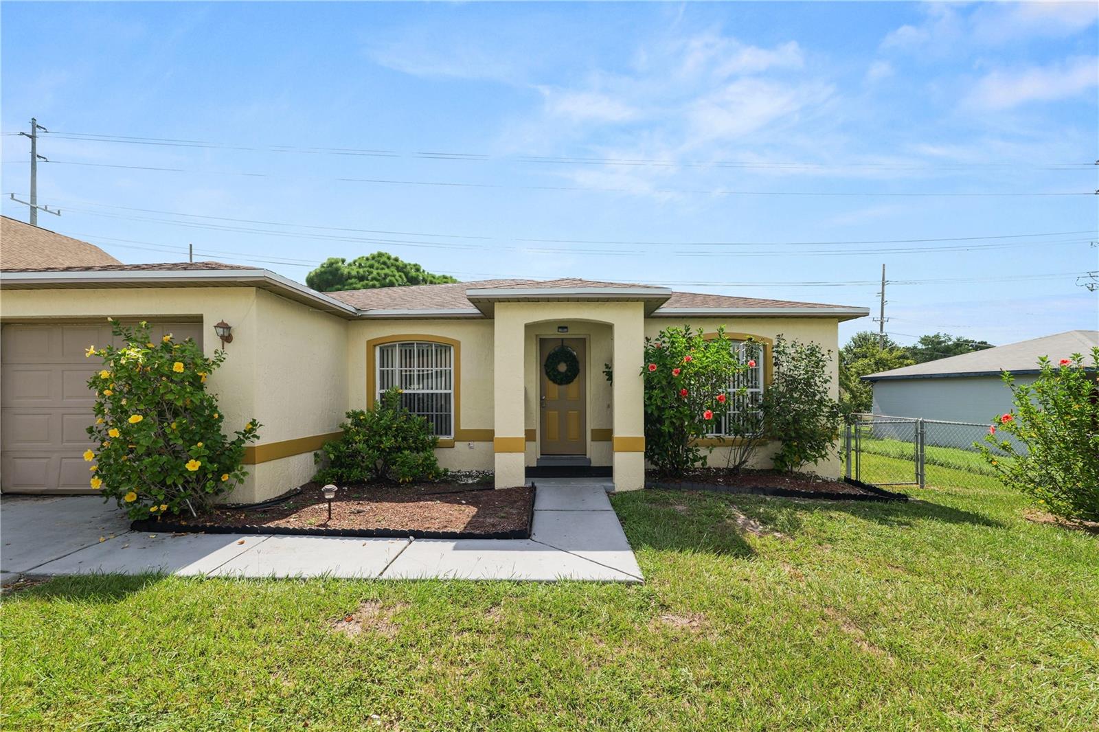 1678 BLOSSOM CIRCLE W