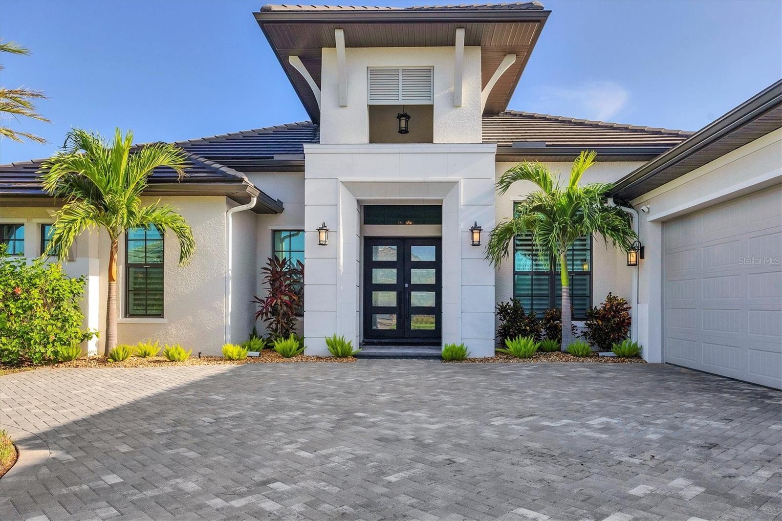 LAKEHOUSE COVE/WATERSIDE PH 3 - Residential