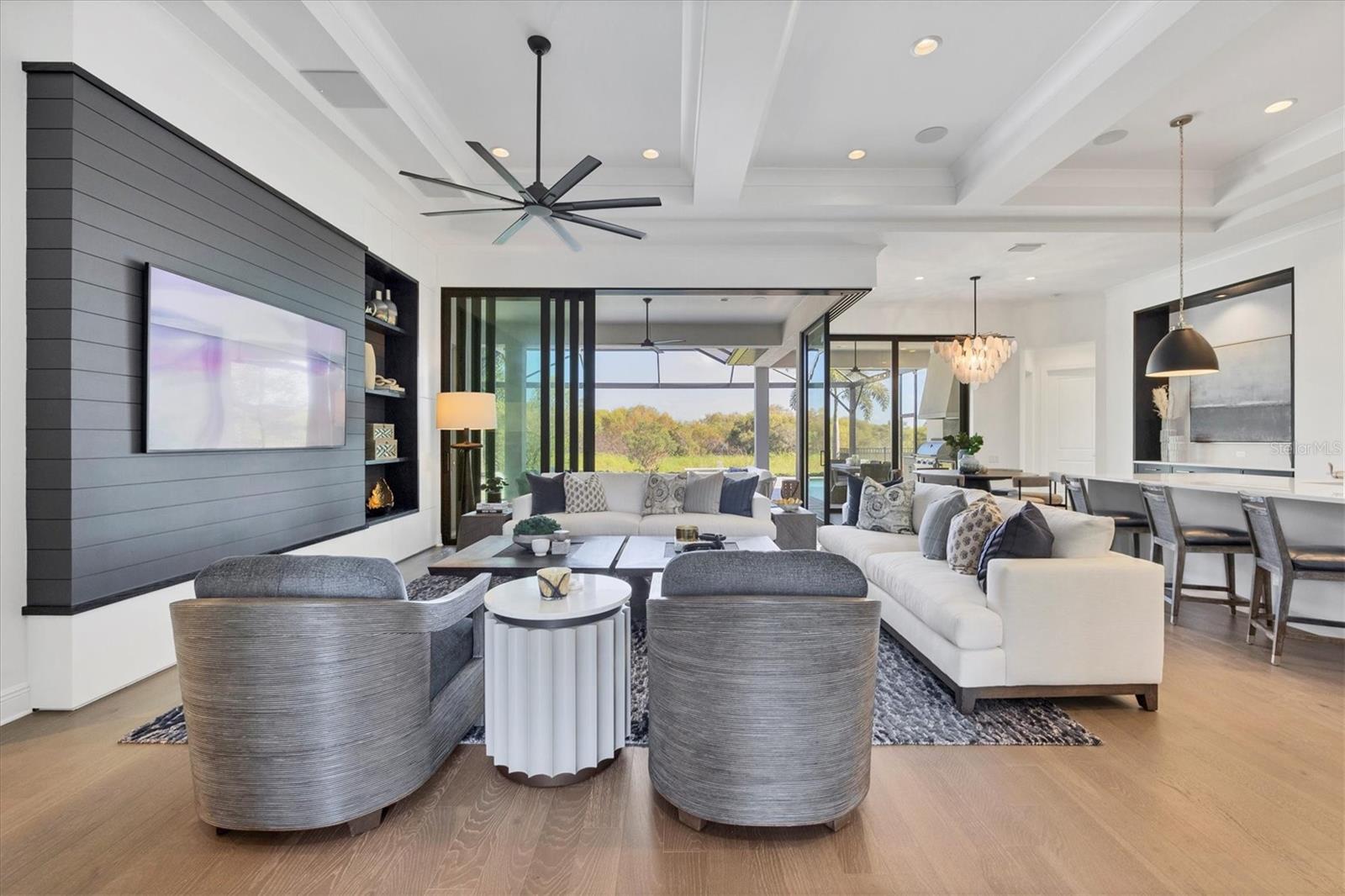 LAKEHOUSE COVE/WATERSIDE PH 3 - Residential