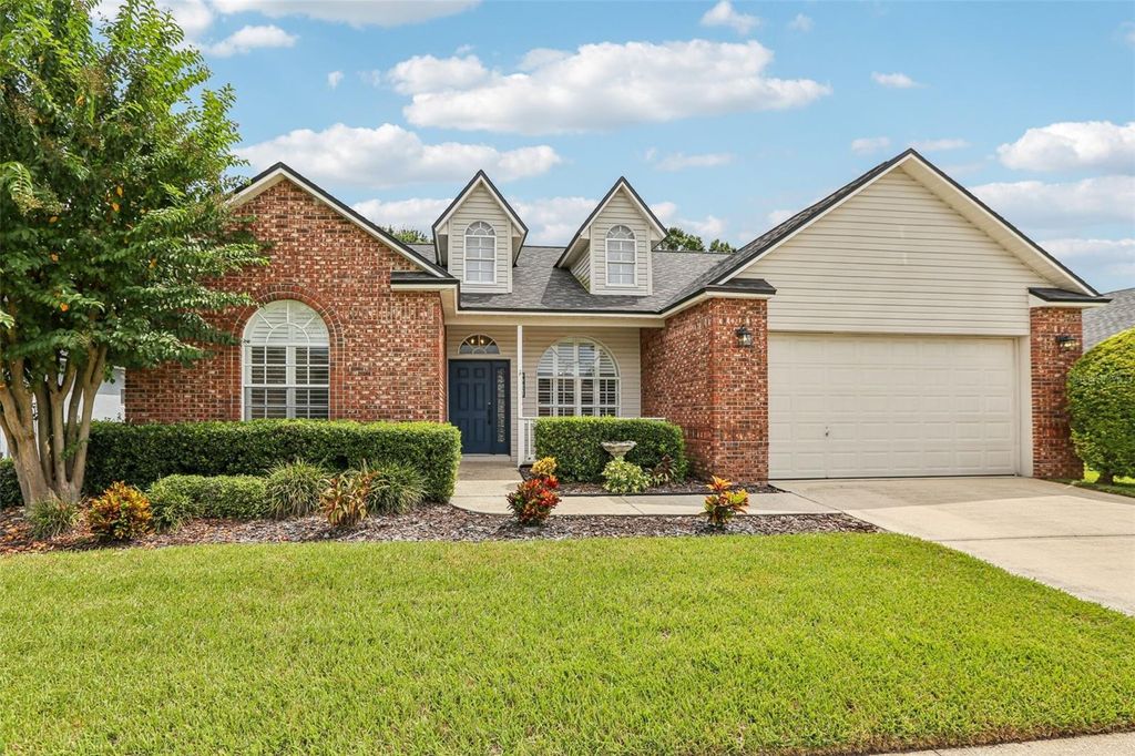 Photo of 6611 Thackston Drive, Riverview, FL 33578 (MLS # TB8430301)