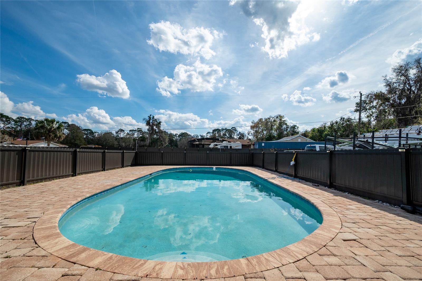 DUPON ESTATES - Residential