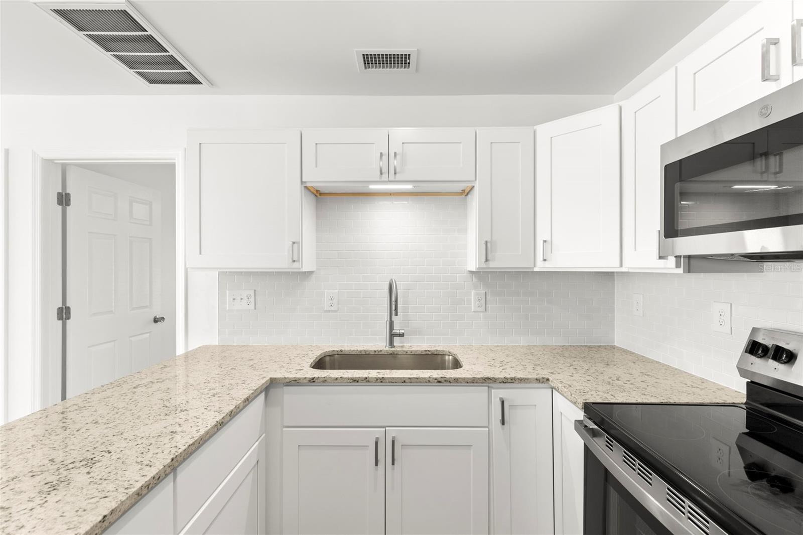 GRANT PARK - Residential Income