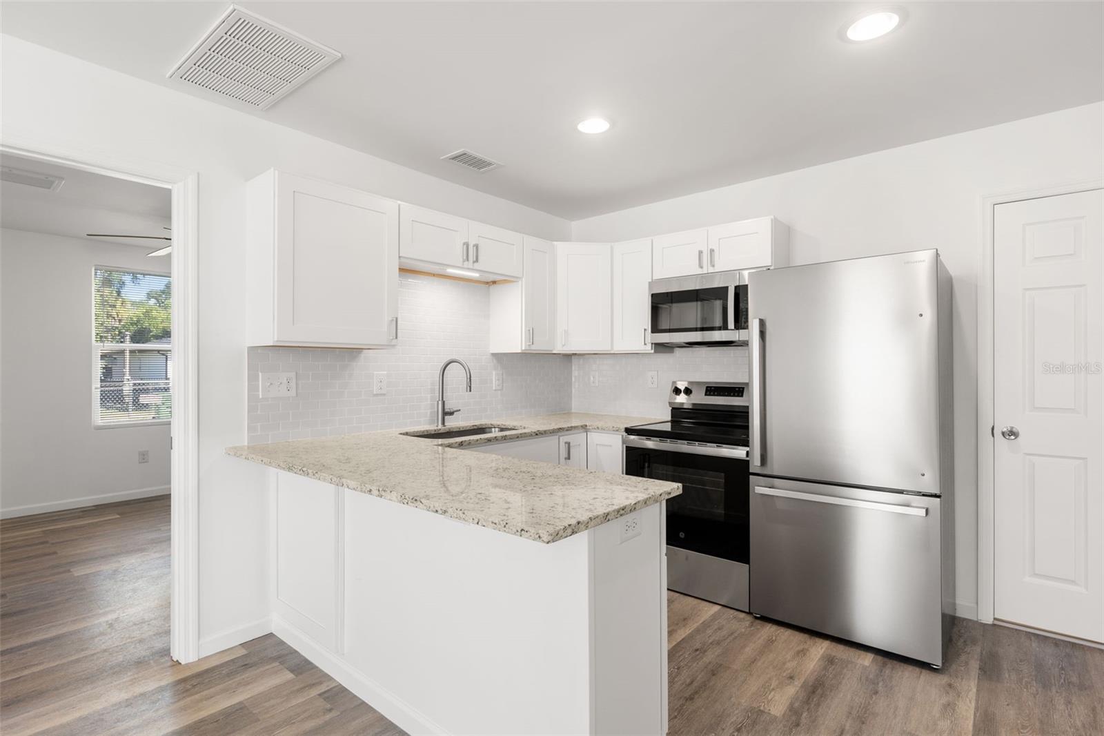 GRANT PARK - Residential Income