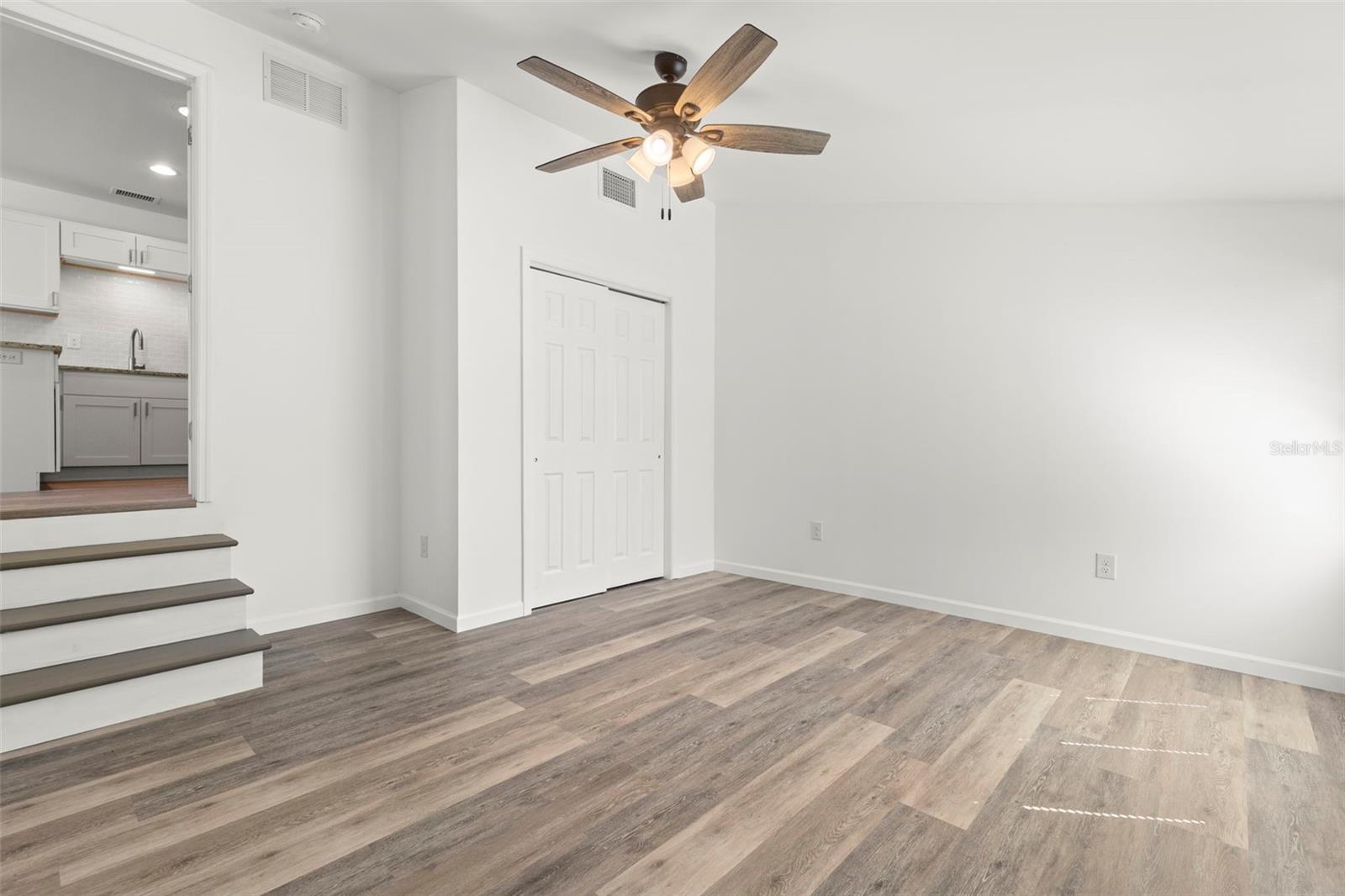 GRANT PARK - Residential Income