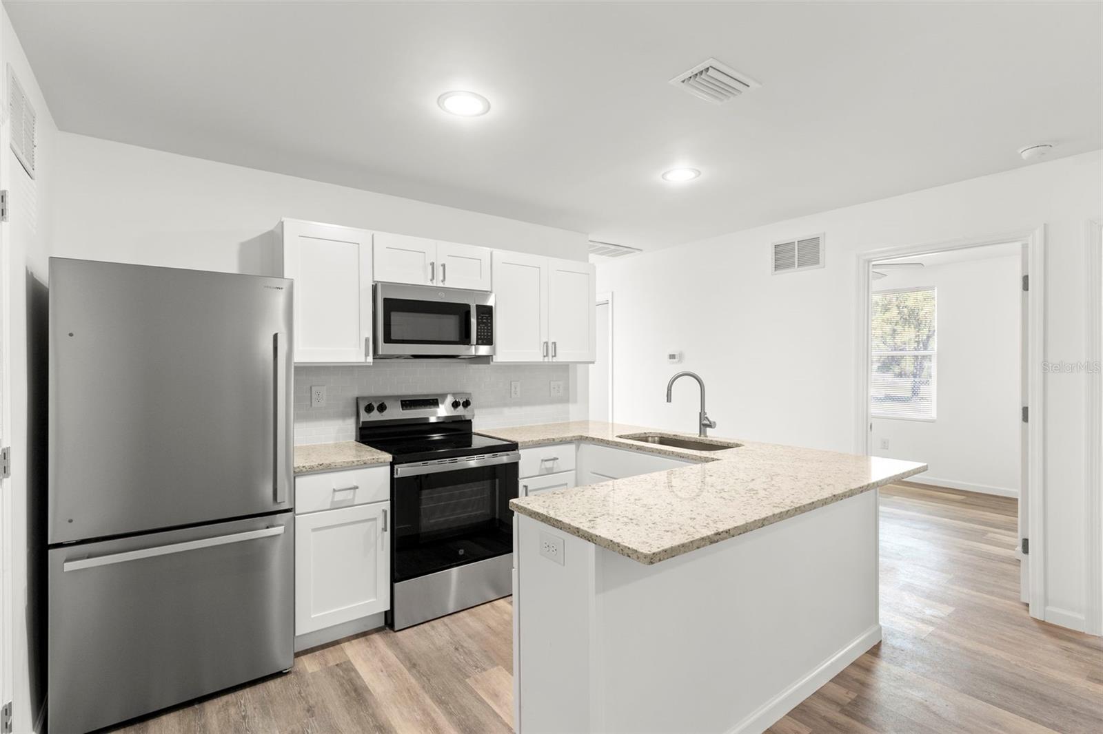 GRANT PARK - Residential Income