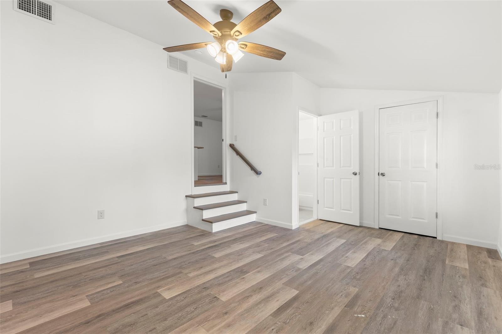 GRANT PARK - Residential Income