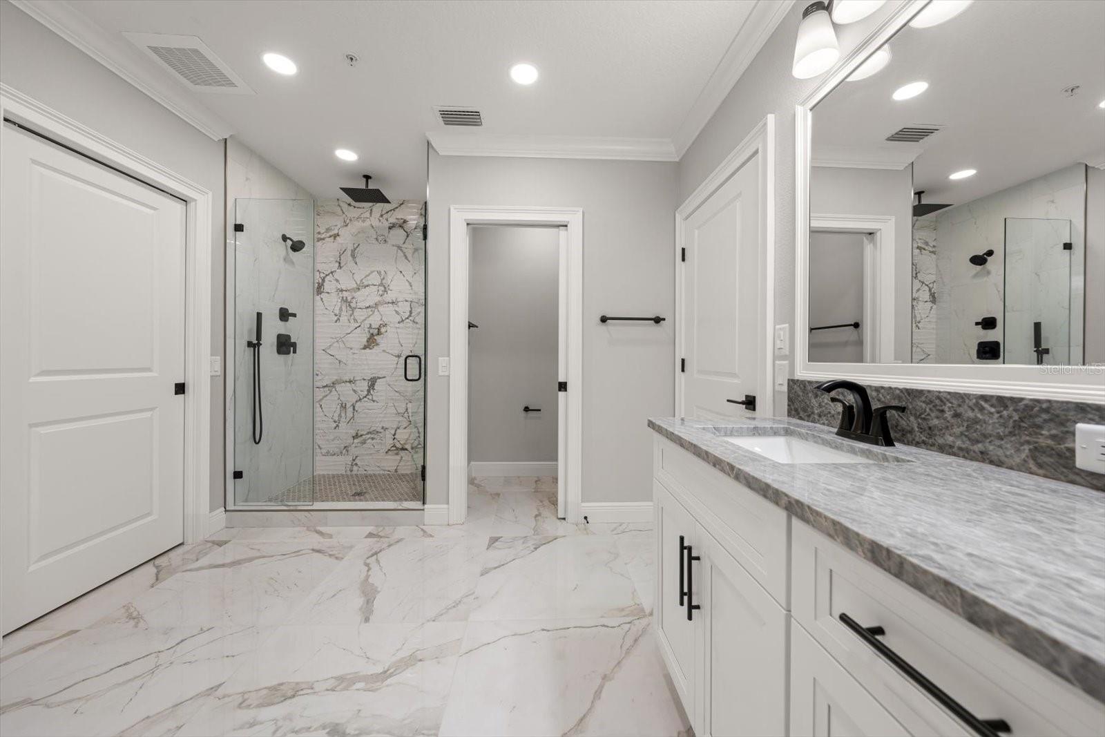 LA BRISA DEL MAR CONDO UNIT 302 - Residential