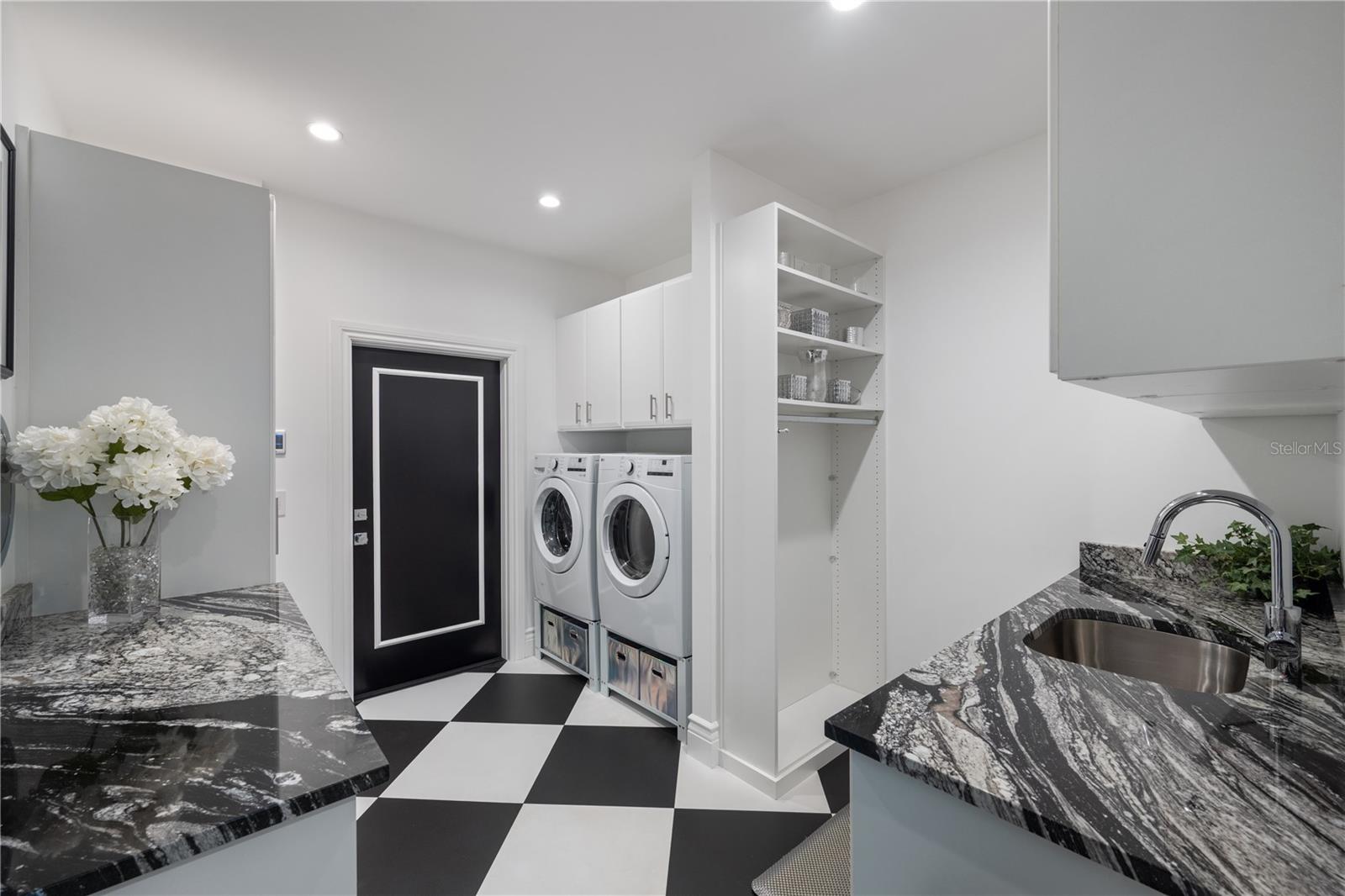 ELLNO WILLO - Residential