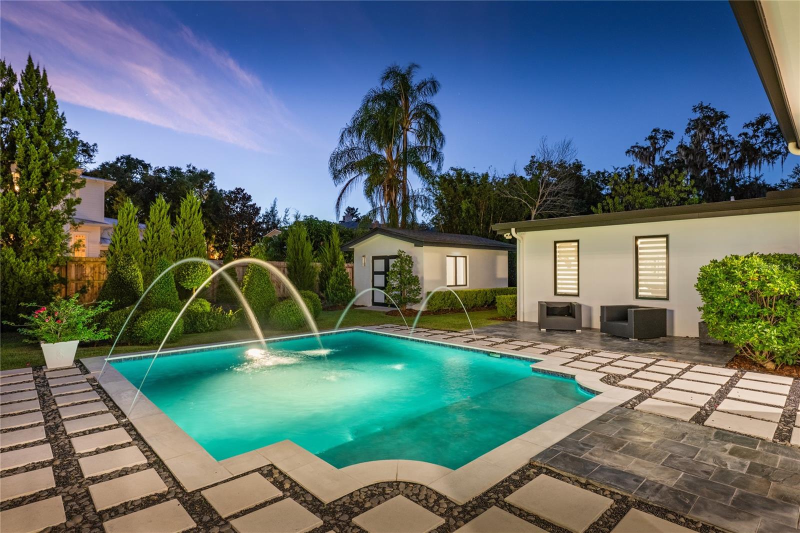 ELLNO WILLO - Residential