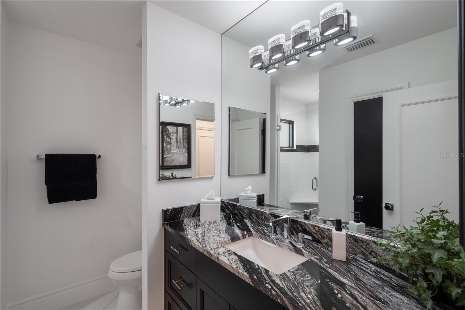 ELLNO WILLO - Residential