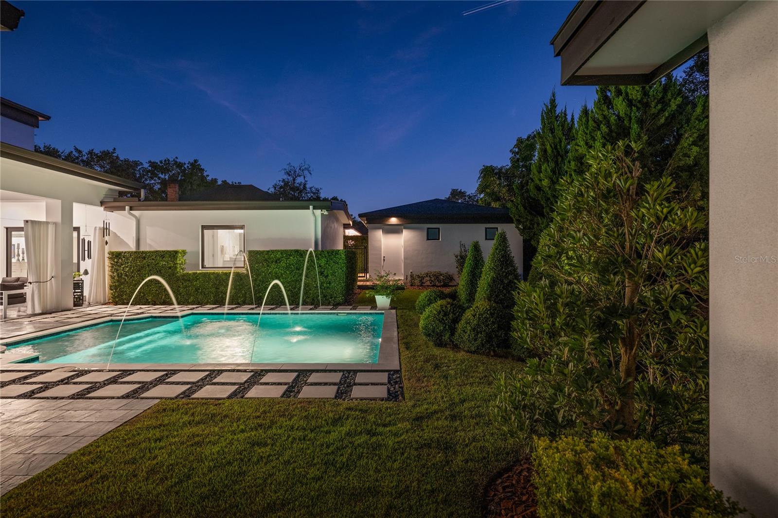 ELLNO WILLO - Residential