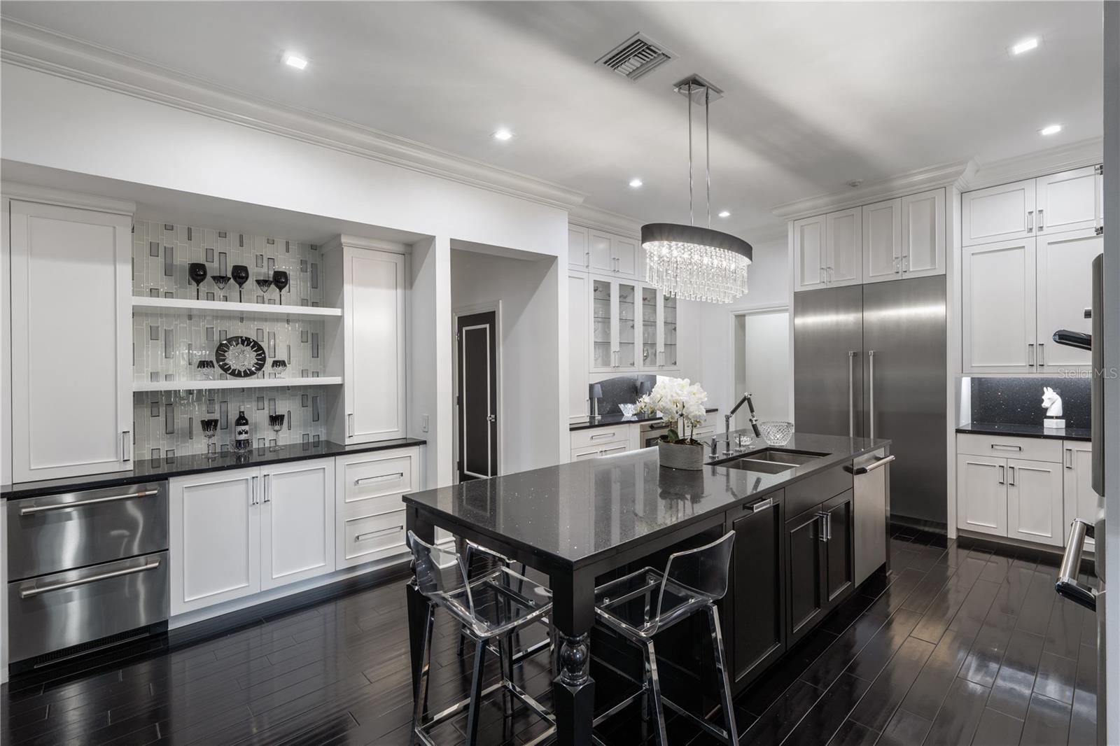 ELLNO WILLO - Residential