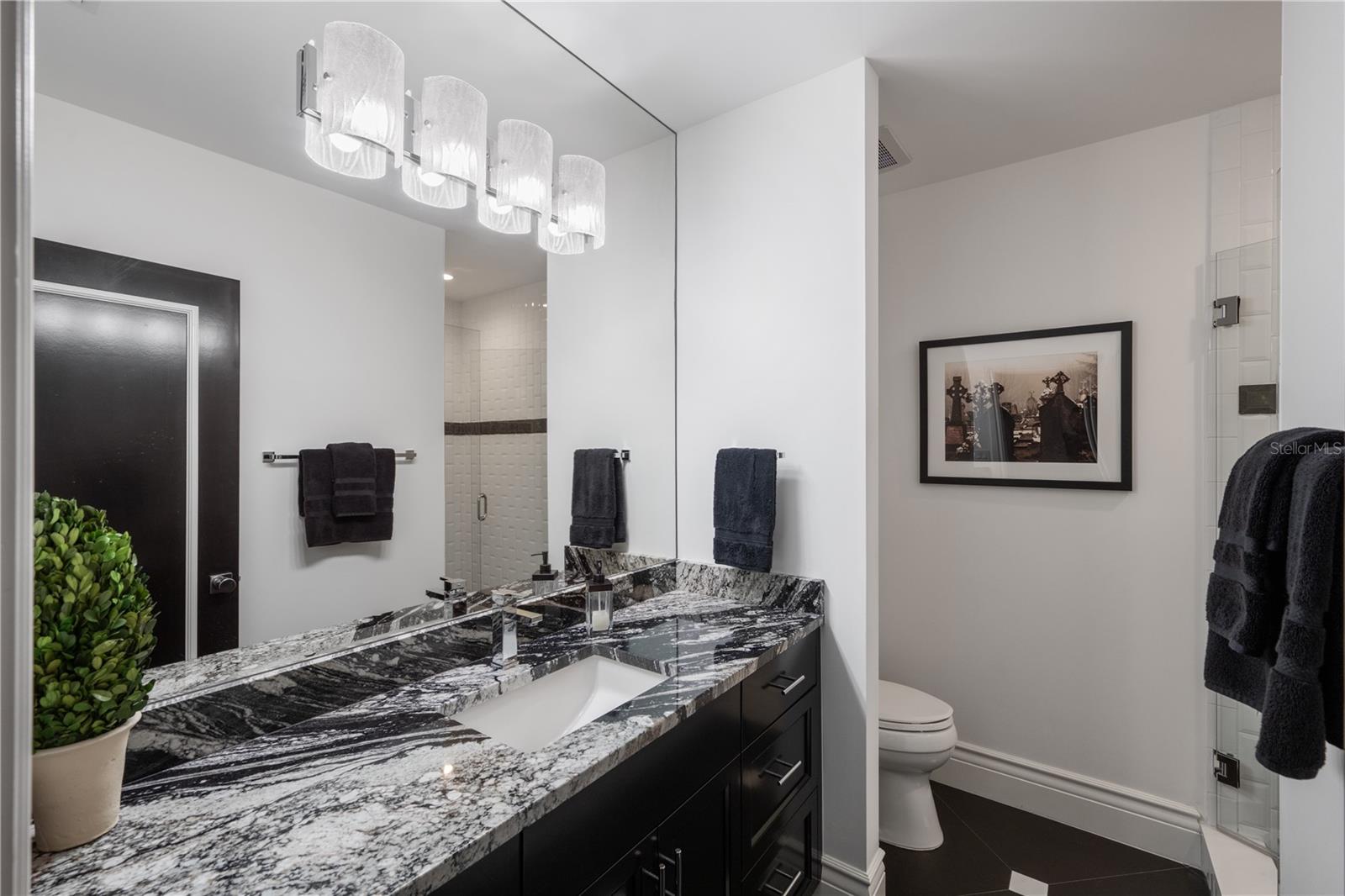 ELLNO WILLO - Residential