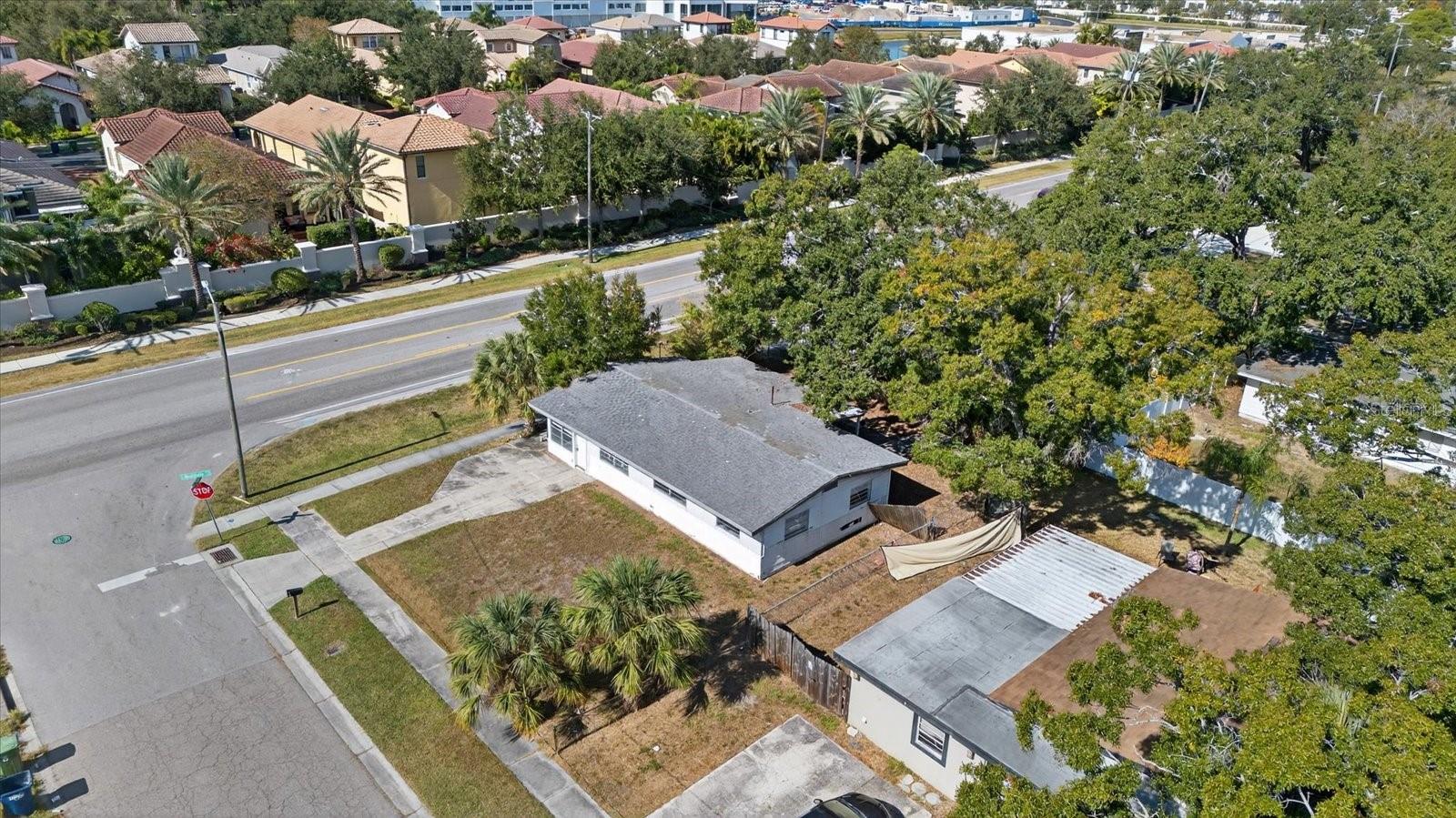 GANDY GARDENS 1 - Land