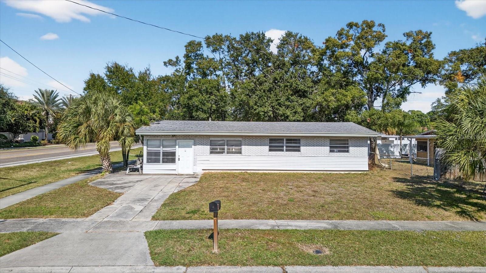 GANDY GARDENS 1 - Land