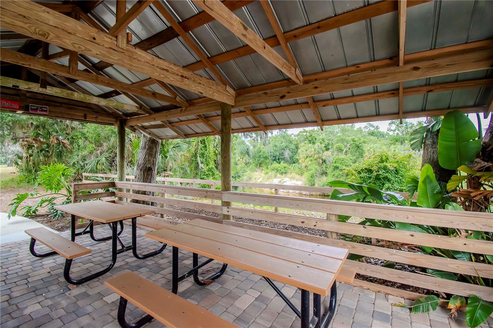 RIVER WIND - Residential