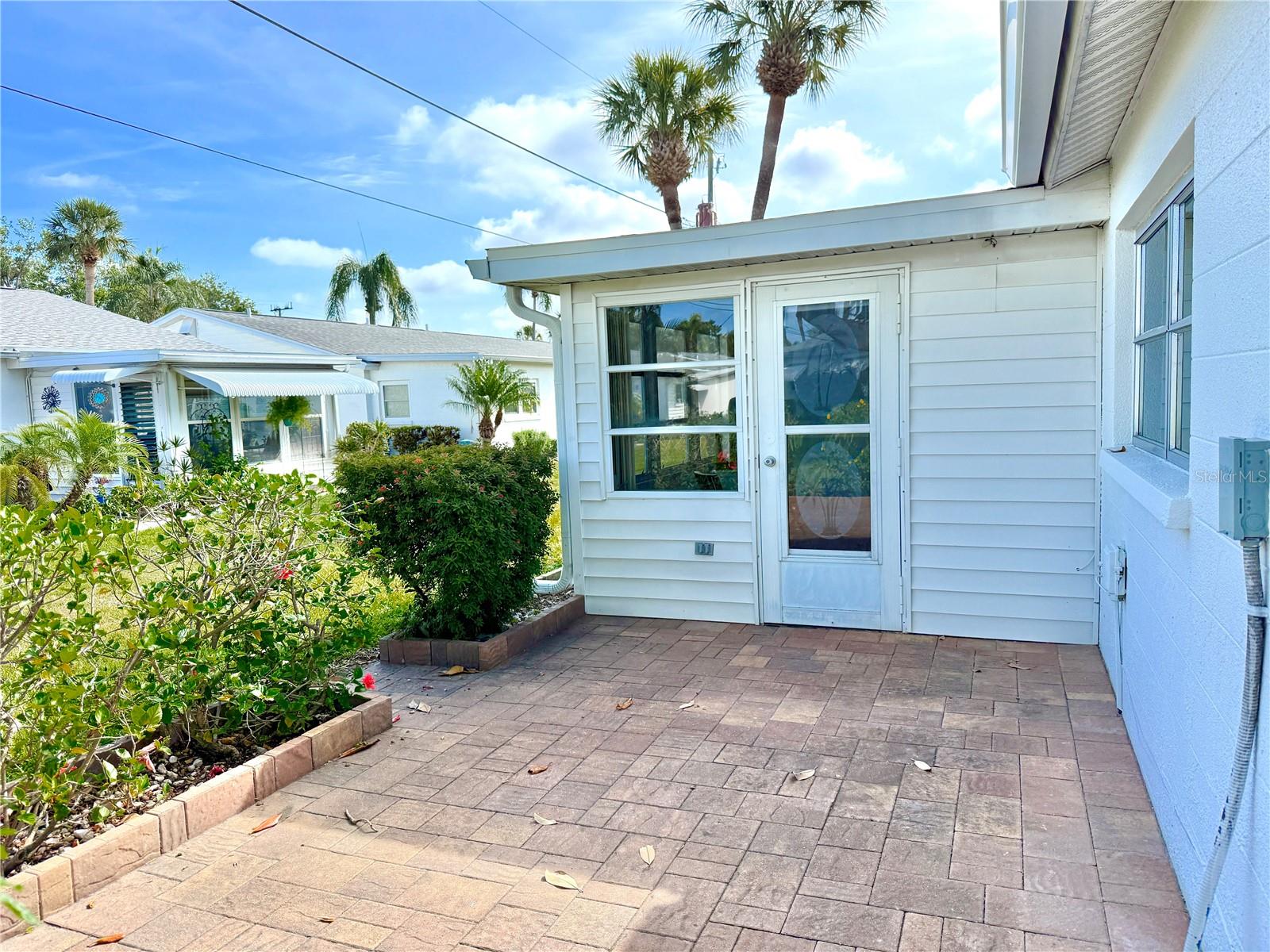 PARKWAY VILLAS - Residential