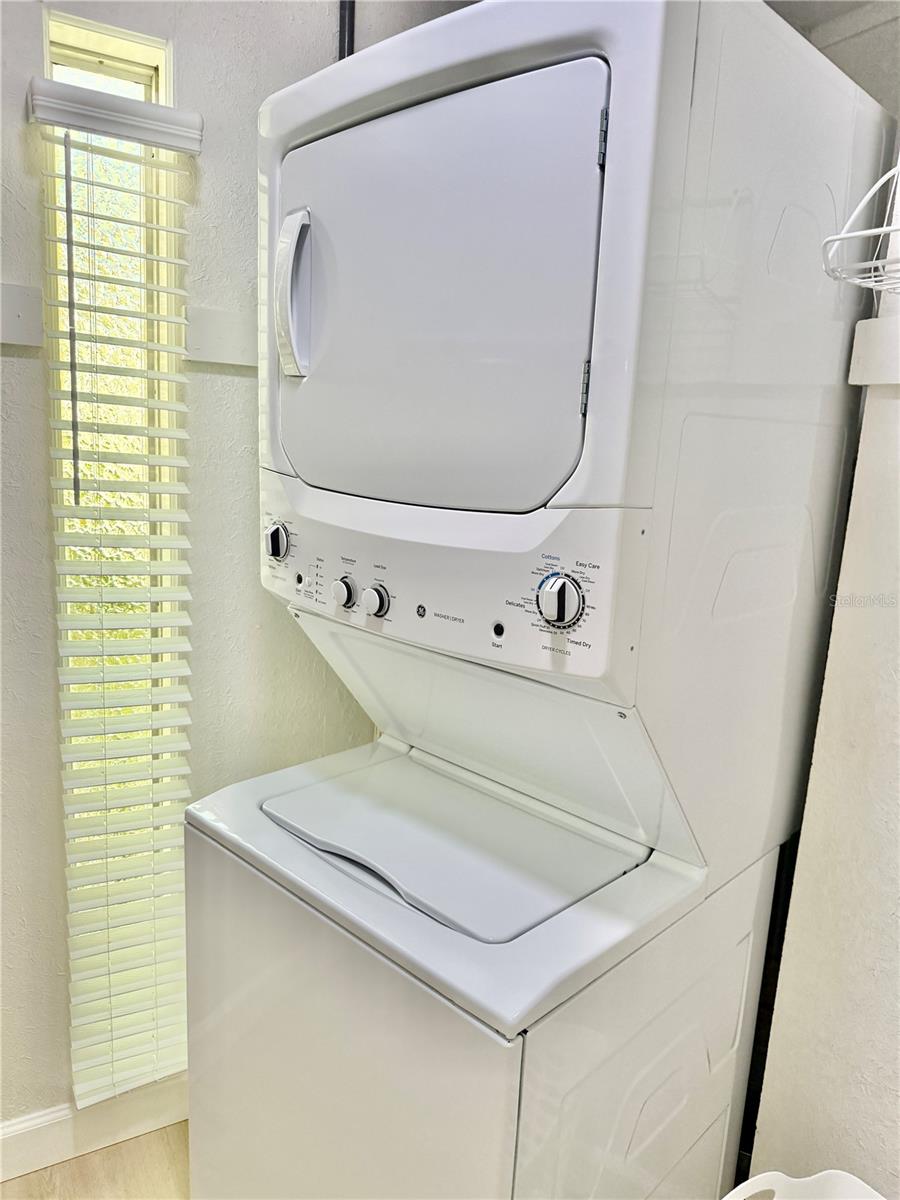 PARKWAY VILLAS - Residential