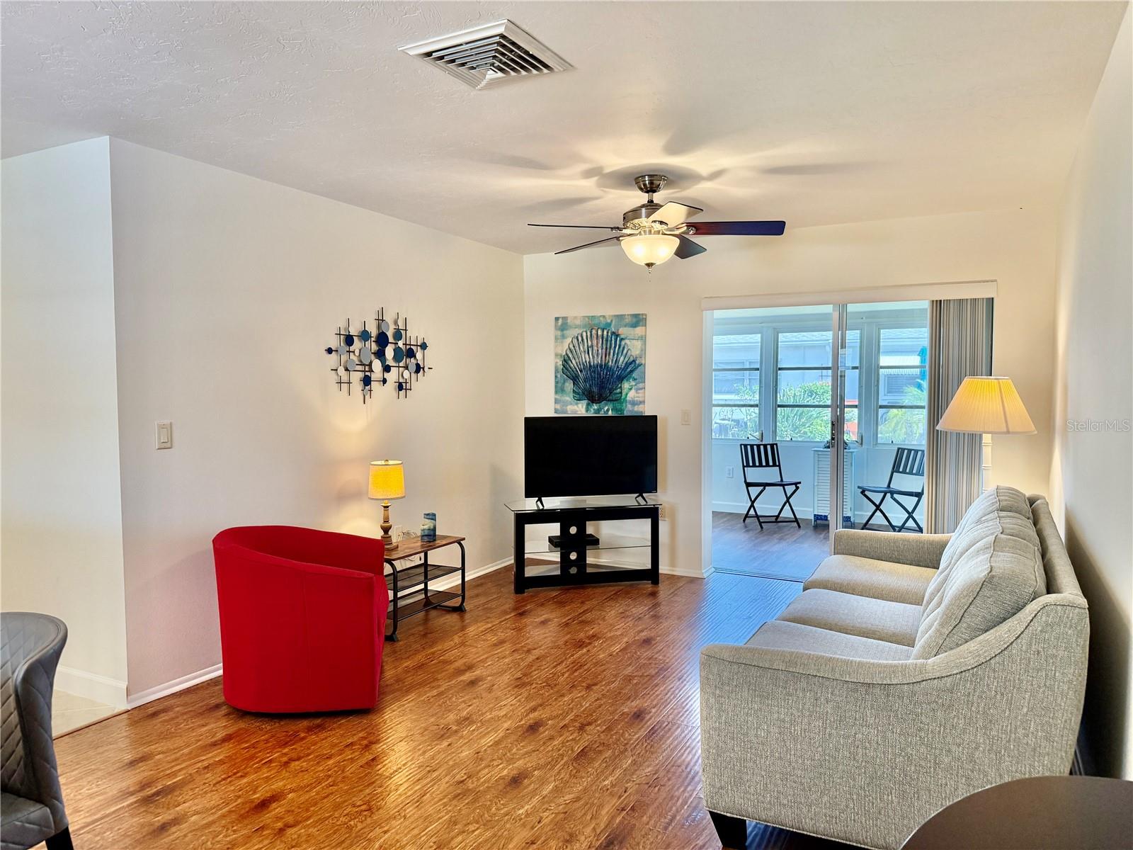 PARKWAY VILLAS - Residential