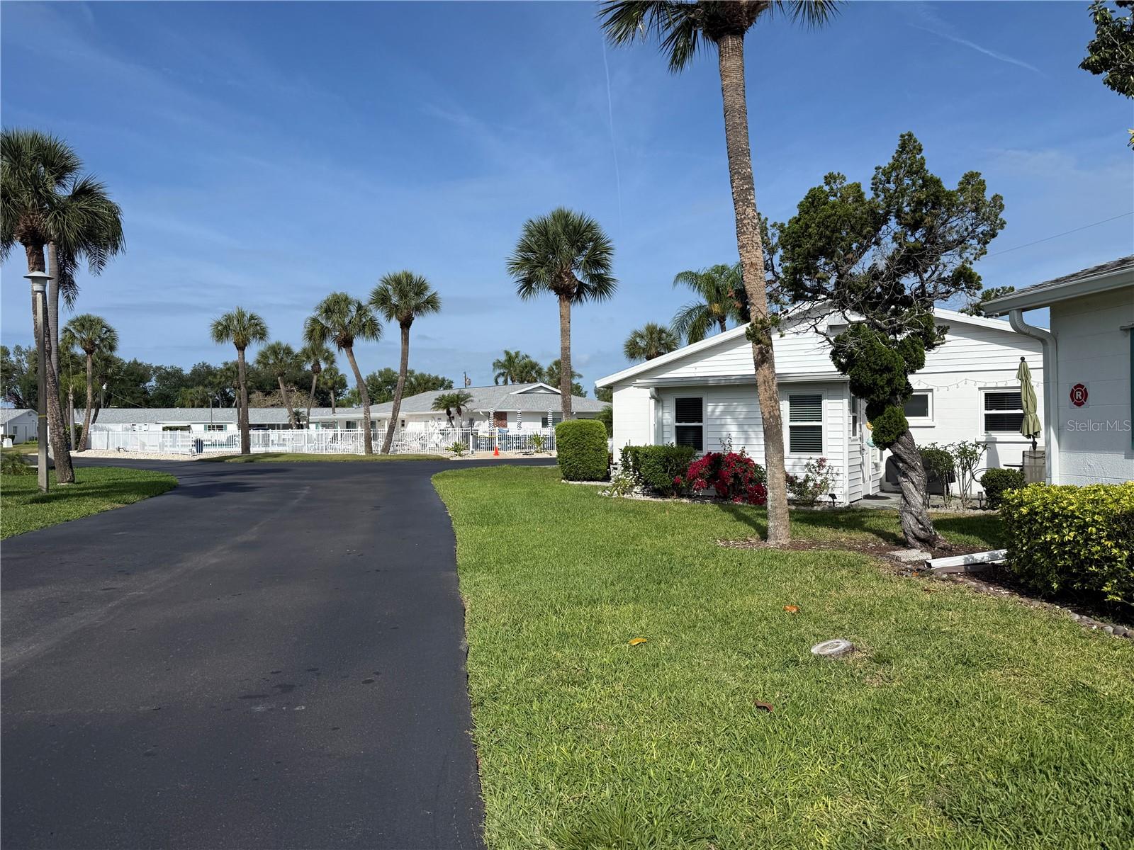 PARKWAY VILLAS - Residential