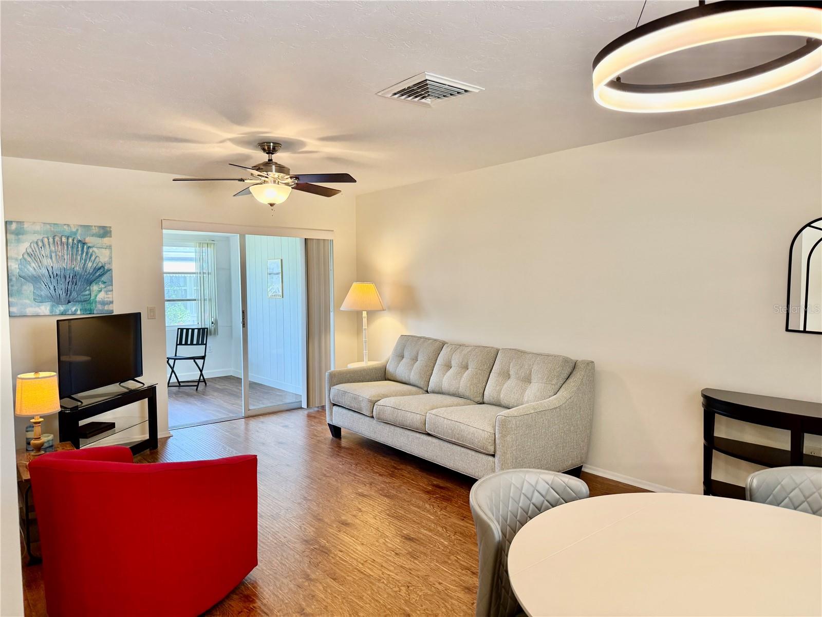 PARKWAY VILLAS - Residential