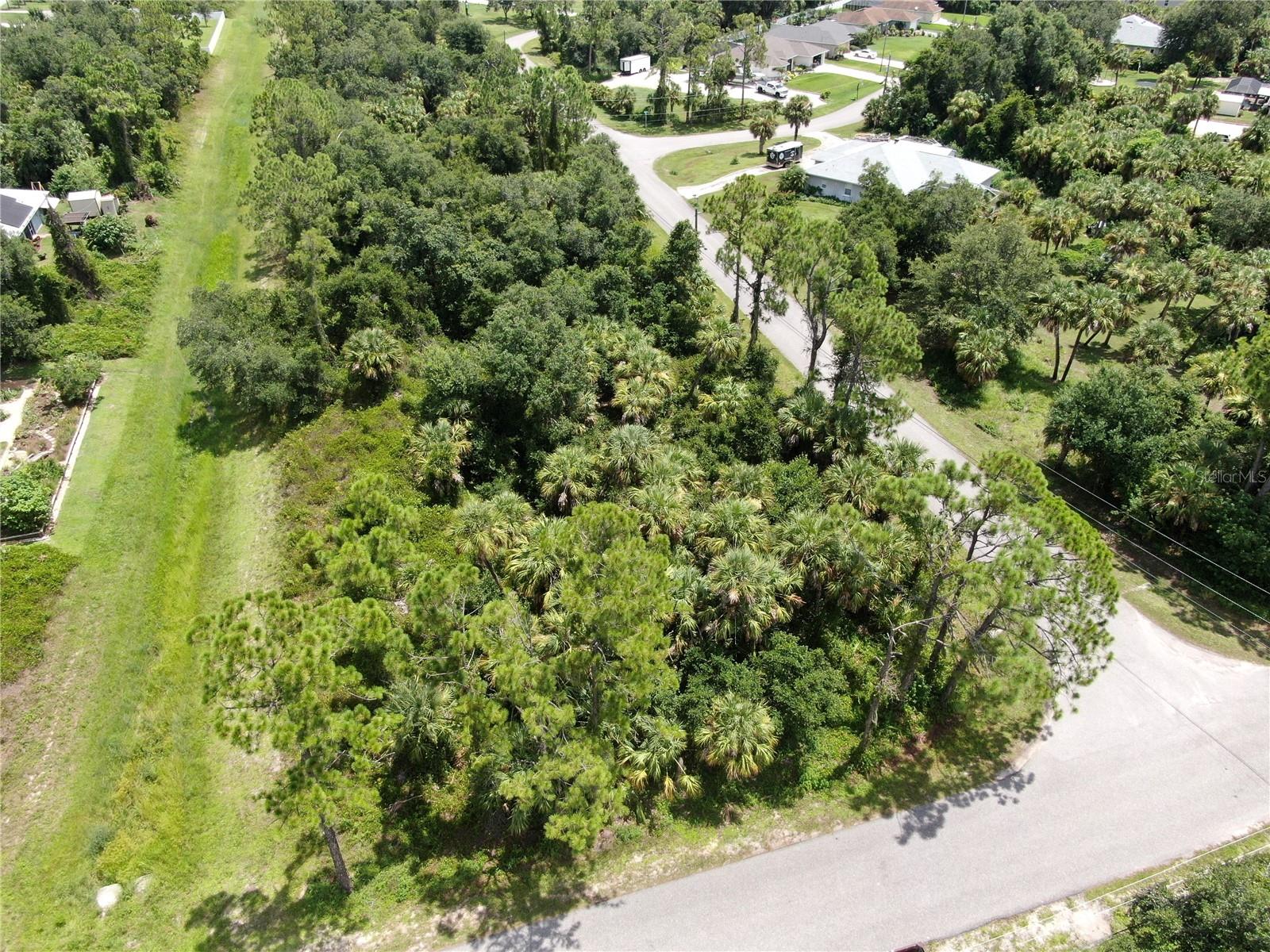 PORT CHARLOTTE SUB 32 - Land