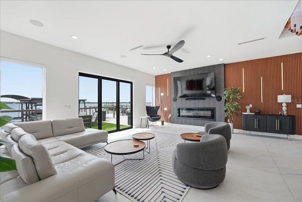 Photo of 2175 S Tropical Trail, Merritt Island, FL 32952 (MLS # O6395661)