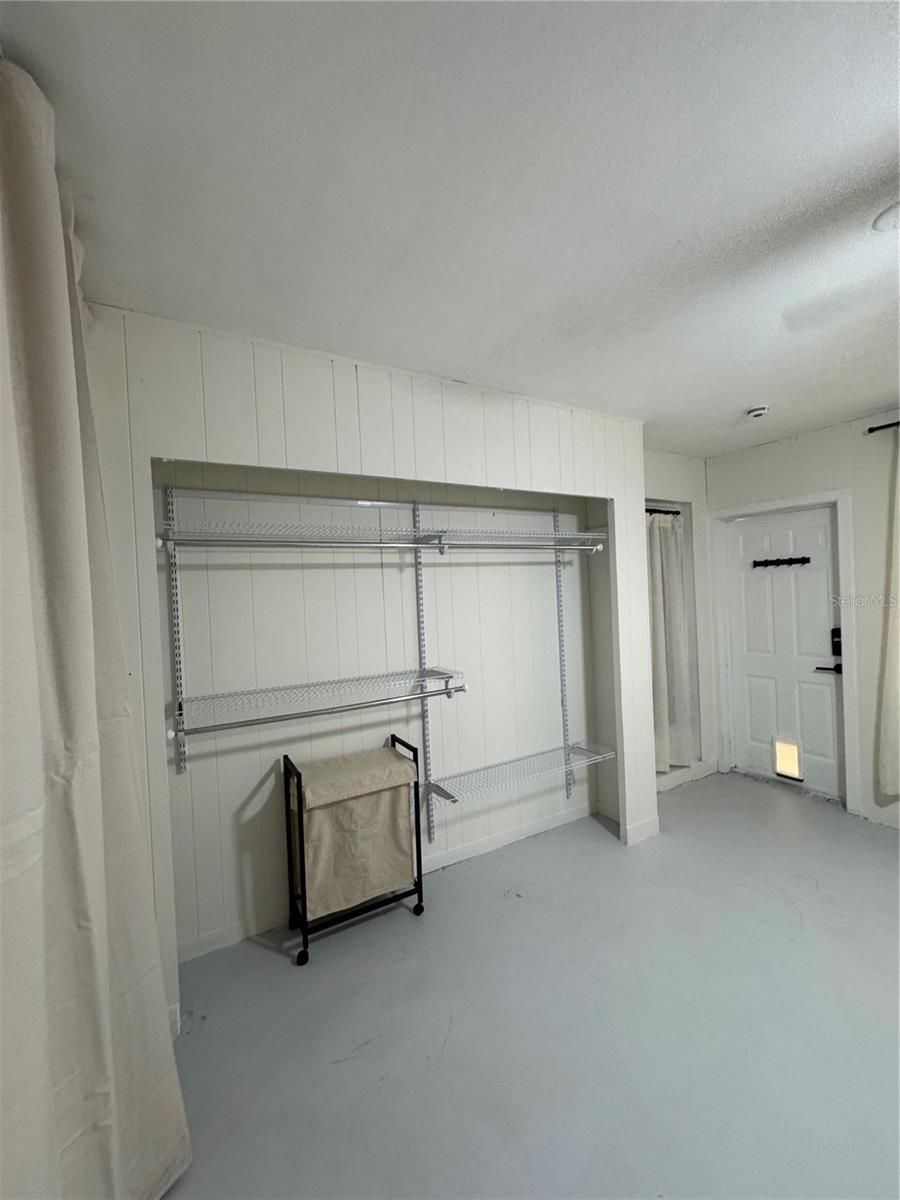 DE SOTO COUNTRY CLUB COLONY - Residential Lease