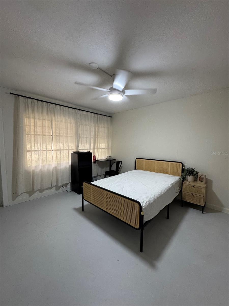 DE SOTO COUNTRY CLUB COLONY - Residential Lease