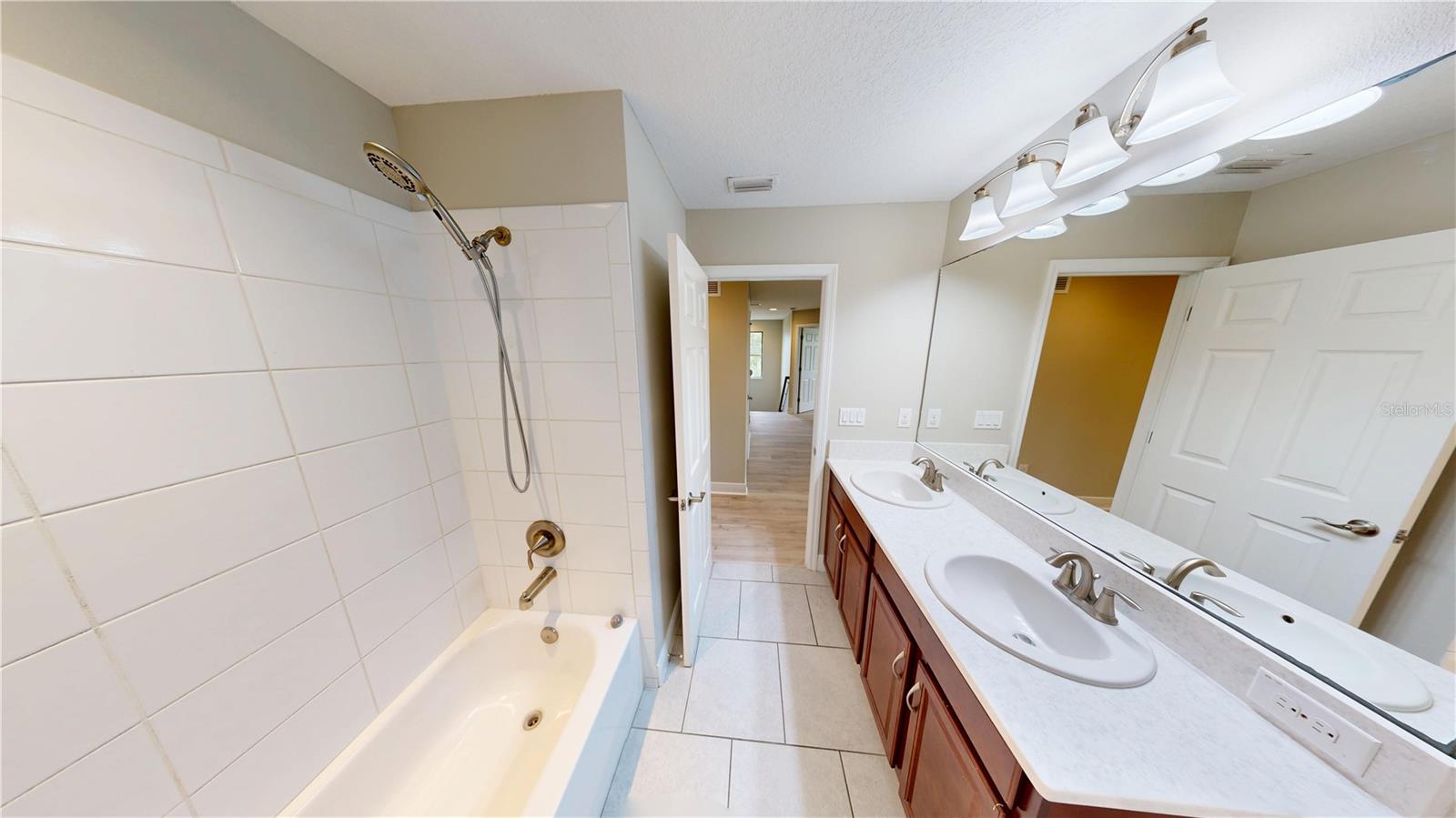 WATERSET PH 3C-1 - Residential Lease